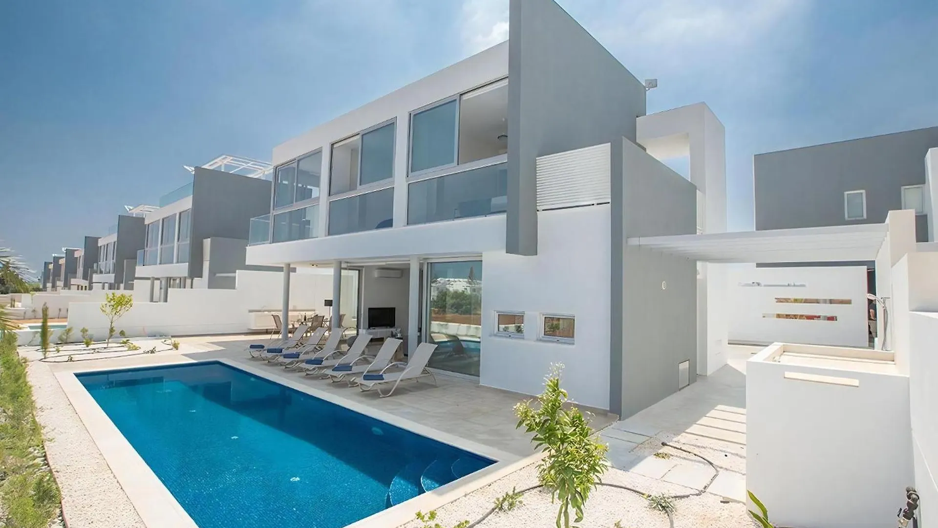 Villa Manta Platina - Brand New Luxury 3 Bedroom Protaras Villa With Private Pool